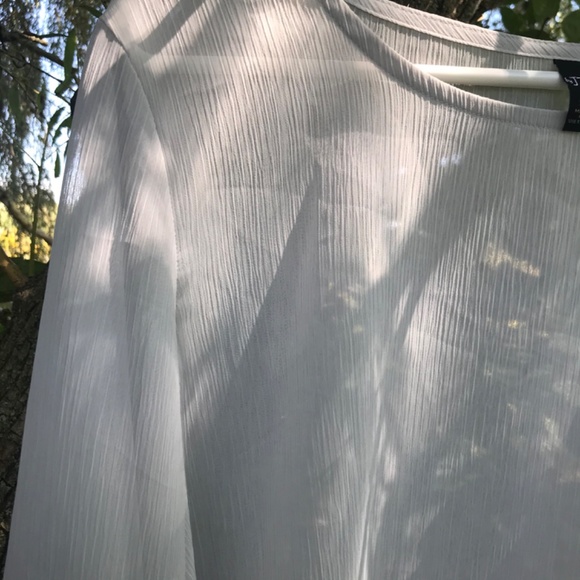 🔸5/30$!! Sheer Loose Fit Crop Top-EUC - Picture 6 of 7